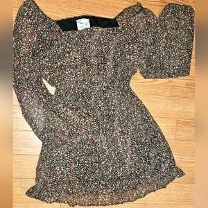 Sadie & Sage size XL beautiful flowy stretchy waist lined dress!